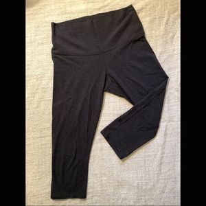 L U L U L E M O N  21” crop pants!